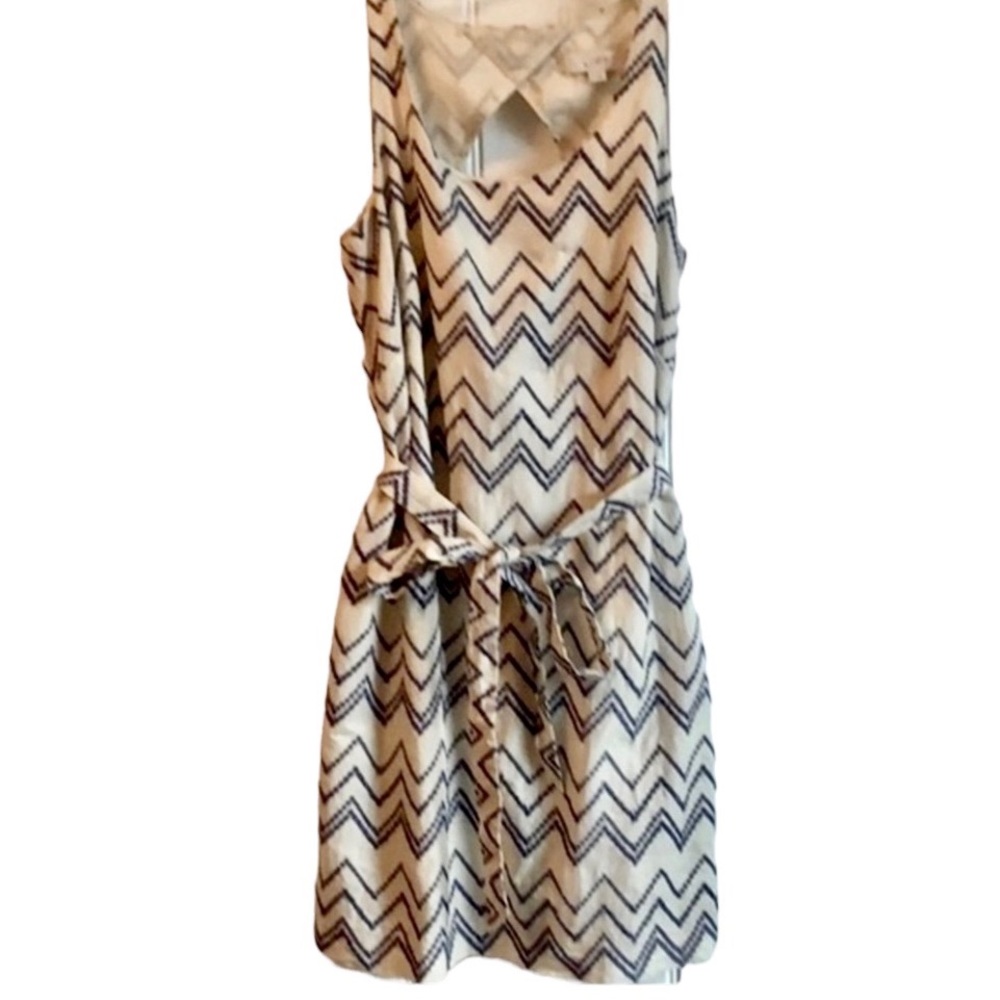 Cream/periwinkle Chevron dress